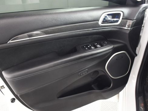 Used 2020 Jeep Grand Cherokee SRT AWD/4WD image 14