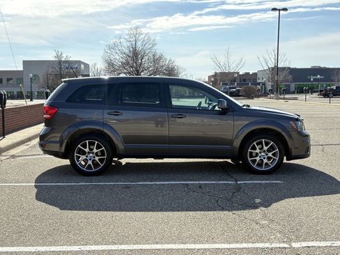 Used 2015 Dodge Journey R/T w/ Flexible Seating Group FWD image 5