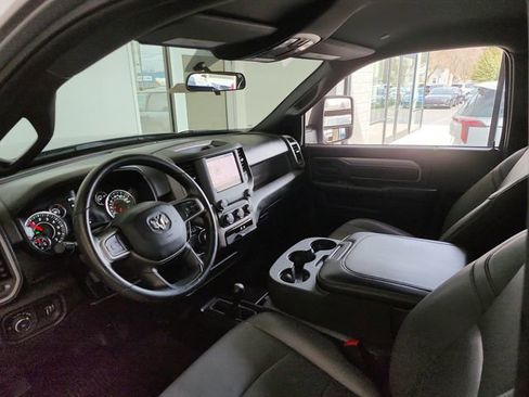 Used 2024 RAM 2500 Tradesman w/ Bed Utility Group image 9