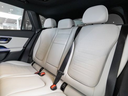 New 2026 Mercedes-Benz GLC 300 4MATIC image 31