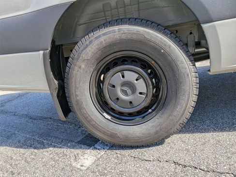 New 2025 Mercedes-Benz Sprinter 2500 image 13