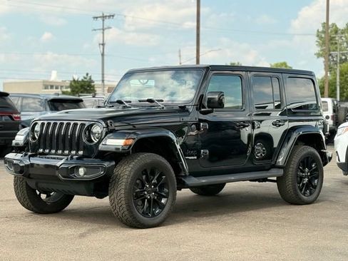 Used 2021 Jeep Wrangler Unlimited Sahara AWD/4WD image 40