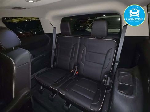 Used 2021 GMC Acadia Denali w/ Denali Ultimate Package image 6