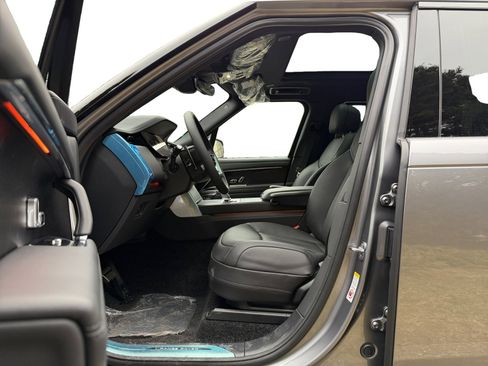 New 2026 Land Rover Range Rover SE AWD/4WD image 10