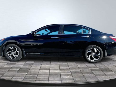 Used 2016 Honda Accord LX image 15