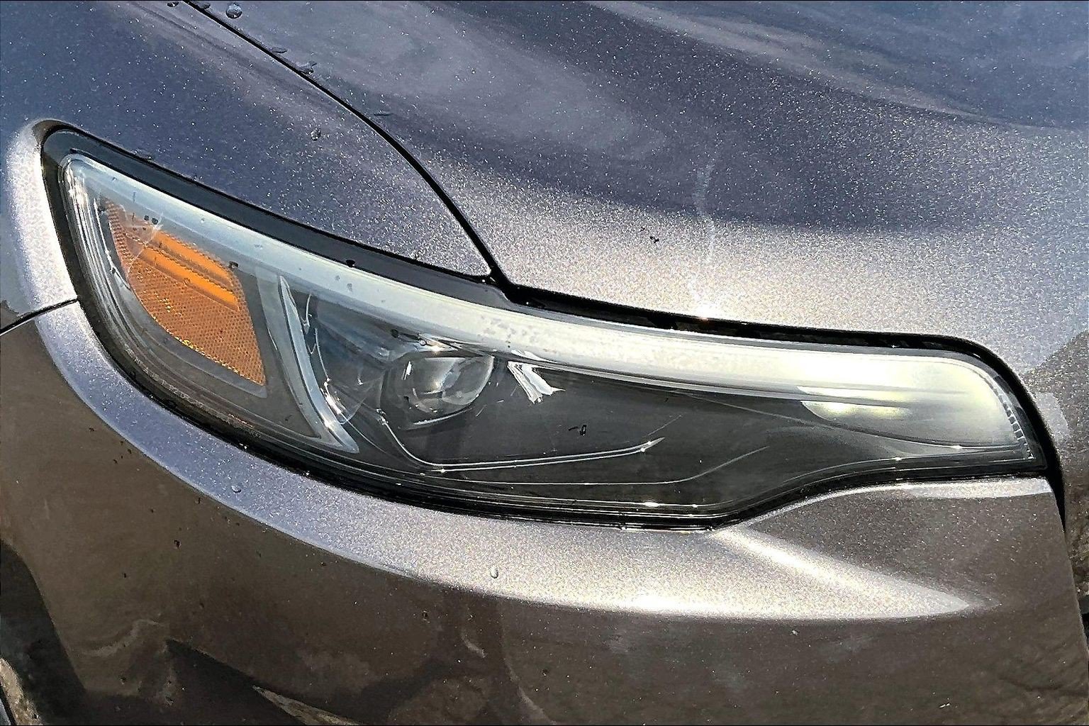 Used 2019 Jeep Cherokee Latitude Plus FWD image 27