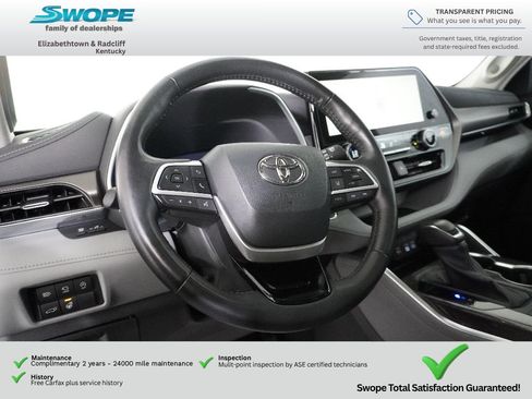 Used 2023 Toyota Highlander Limited AWD/4WD image 17