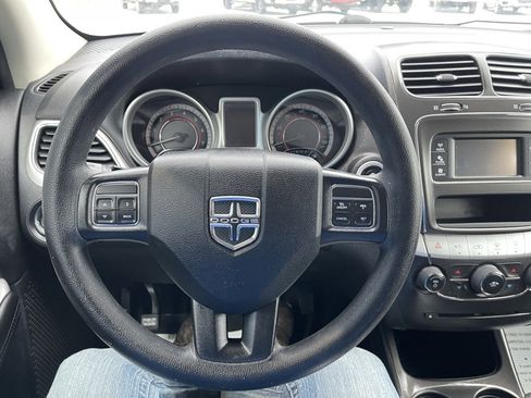 Used 2015 Dodge Journey SXT w/ Flexible Seating Group image 23