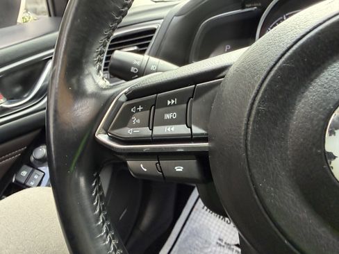 Used 2018 MAZDA MAZDA3 Grand Touring w/ Premium Equipment Package image 34