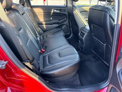 Used 2020 Ford Edge Titanium w/ Equipment Group 301A image 16