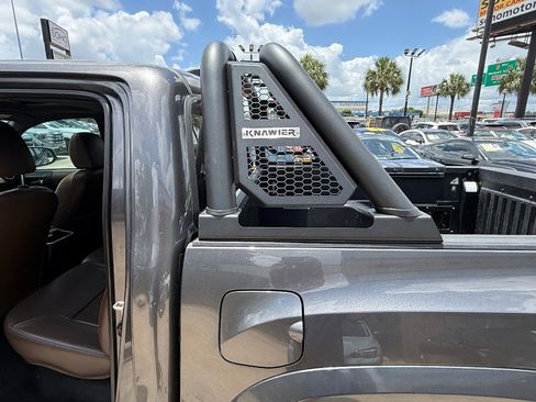 Used 2017 Toyota Tacoma Limited w/ Tow Package AWD/4WD image 12