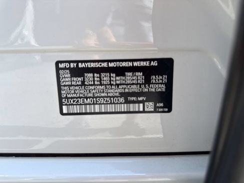 Used 2025 BMW X7 xDrive40i w/ Premium Package AWD/4WD image 42