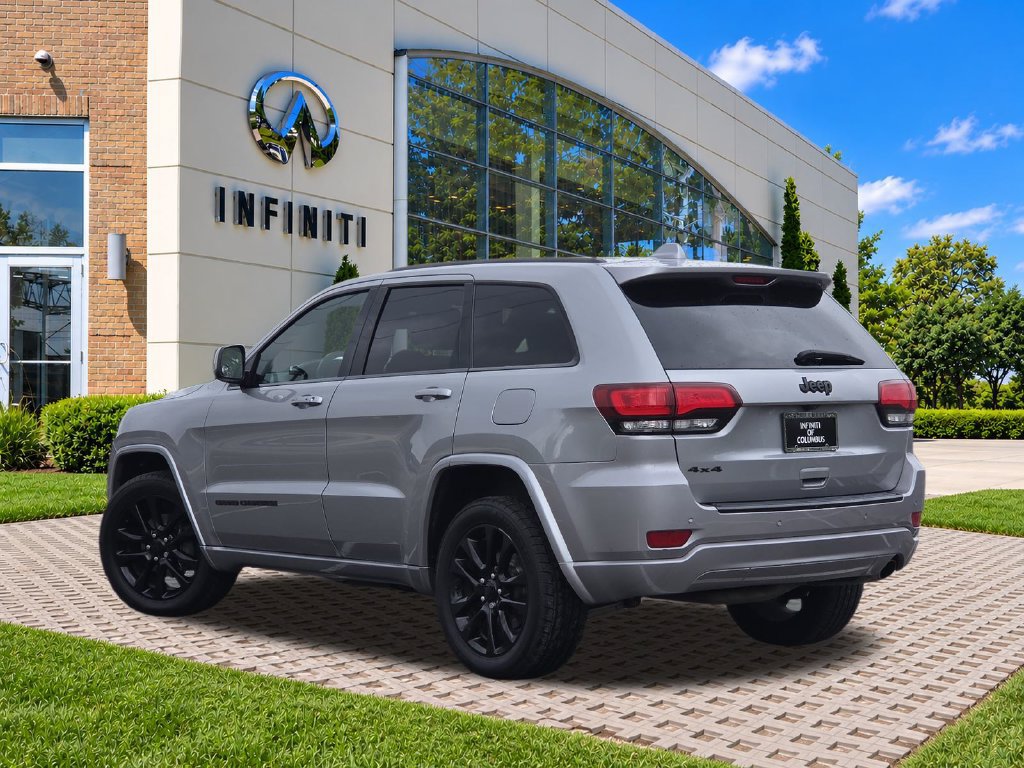 Used 2018 Jeep Grand Cherokee Altitude AWD/4WD image 7