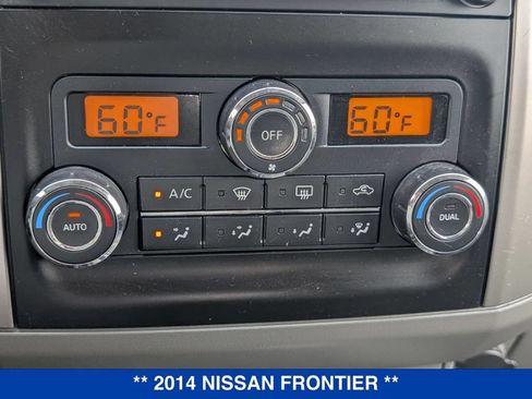 Used 2014 Nissan Frontier SL w/ SL Moonroof Package AWD/4WD image 25