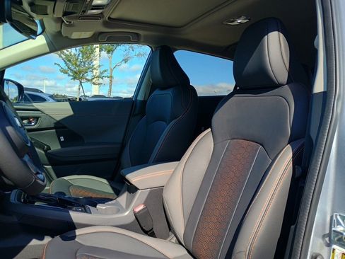 New 2025 Subaru Crosstrek 2.5i Limited image 11