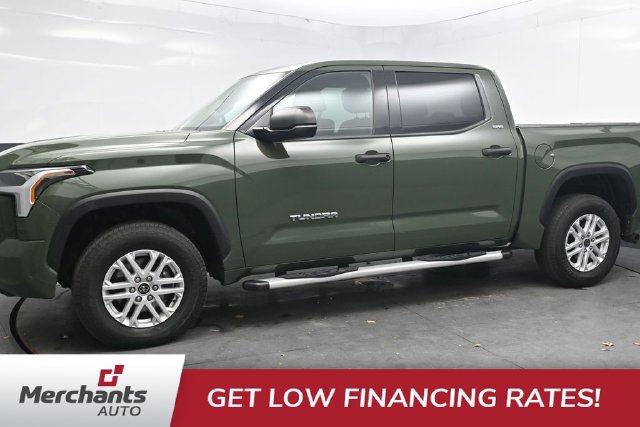 Used 2022 Toyota Tundra SR5 AWD/4WD image 3