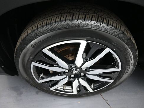 Certified 2022 Honda Pilot Touring image 14