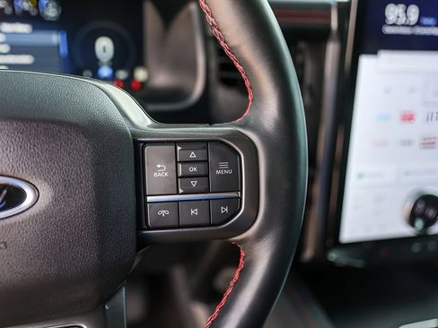 Used 2023 Ford Expedition Limited RWD image 15