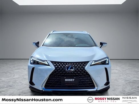 Used 2026 Lexus UX 300h FWD w/ Accessory Package (Z2) image 3