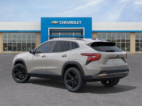 New 2026 Chevrolet Trax ACTIV w/ Driver Confidence Package FWD image 3