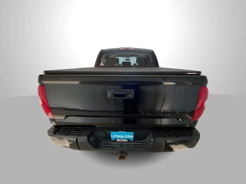 Used 2015 Toyota Tundra Limited w/ Limited Premium Package AWD/4WD image 7