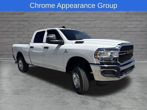 Used 2024 RAM 3500 Tradesman w/ Chrome Appearance Group AWD/4WD image 7