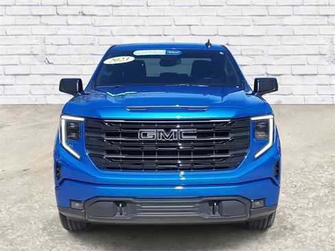 Certified 2023 GMC Sierra 1500 Elevation w/ LPO, Elevation Black Package image 8