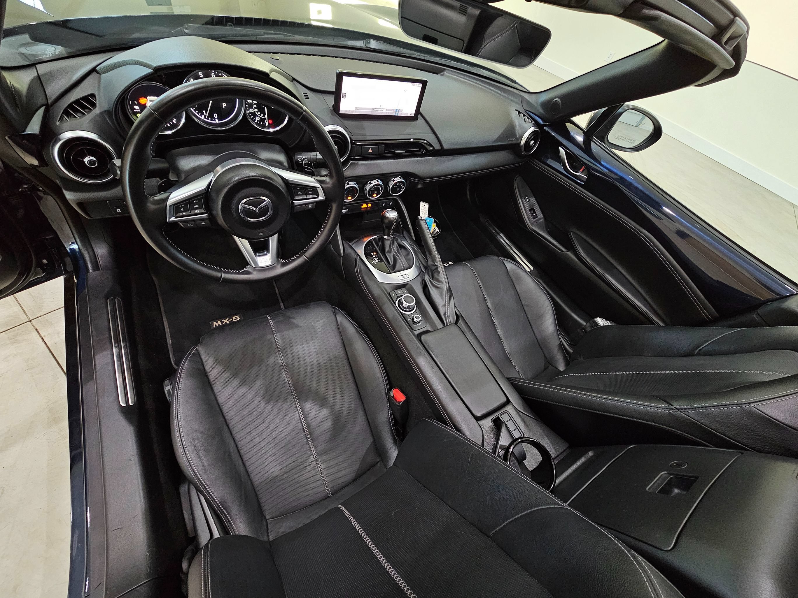 Used 2025 MAZDA MX-5 Miata RF Grand Touring RWD image 19