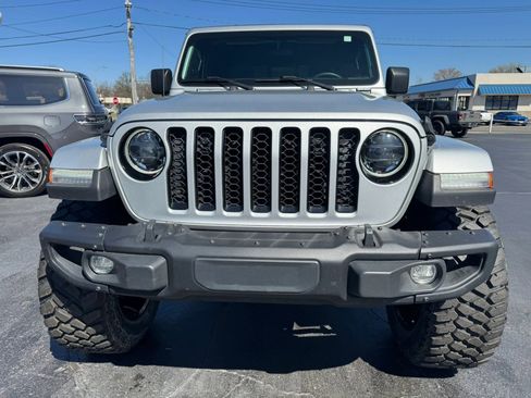 Used 2023 Jeep Gladiator Sport image 15