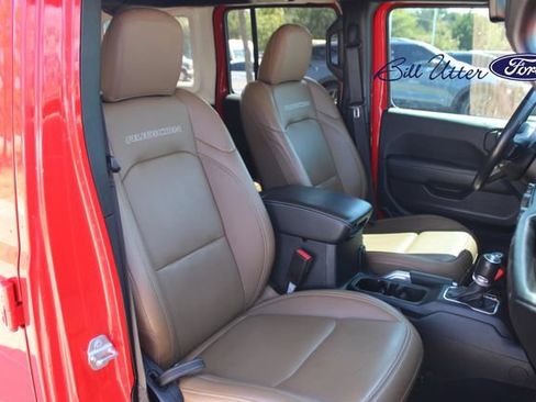 Used 2021 Jeep Wrangler Unlimited Rubicon AWD/4WD image 11