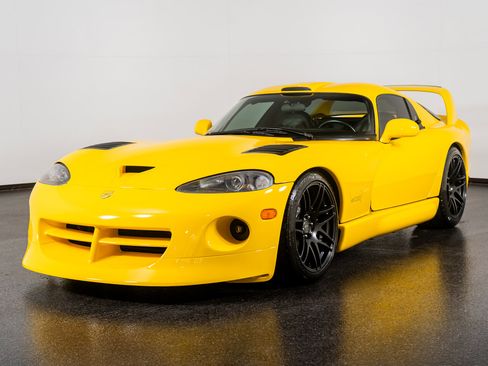 Used 2001 Dodge Viper GTS image 20