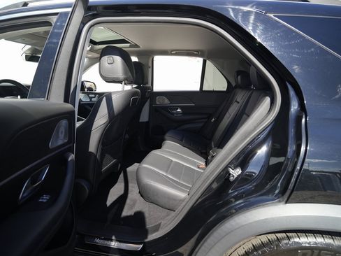 Used 2020 Mercedes-Benz GLE 450 4MATIC image 19