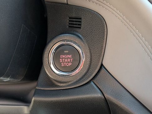 Used 2025 Subaru Outback Premium image 30