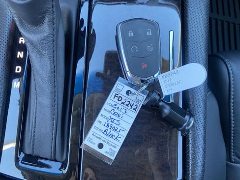 Used 2017 Cadillac XTS Luxury w/ Driver Awareness Package AWD/4WD image 20