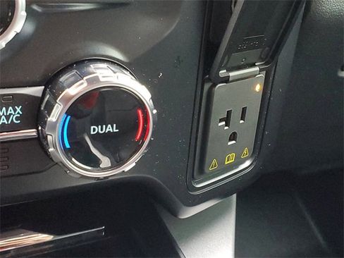 Used 2024 Ford F250 Lariat w/ Lariat Ultimate Package image 30