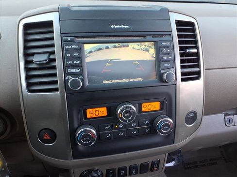 Used 2016 Nissan Frontier SL w/ Moonroof Package image 21