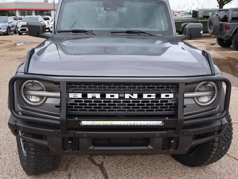 Used 2023 Ford Bronco Badlands w/ Sasquatch Package AWD/4WD image 8