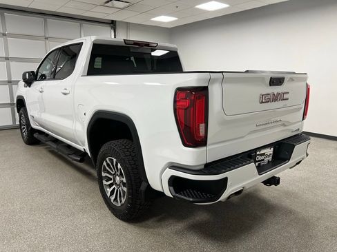 Used 2023 GMC Sierra 1500 AT4 w/ Technology Package AWD/4WD image 10