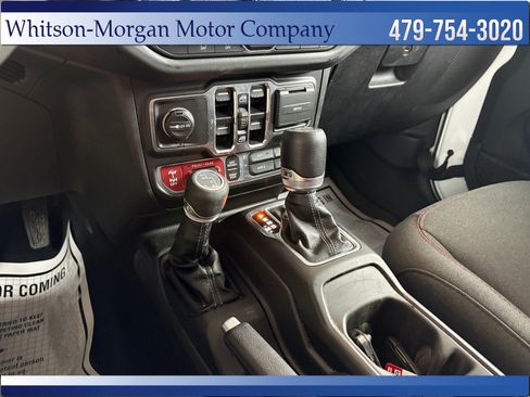 Used 2024 Jeep Wrangler Unlimited Rubicon w/ Technology Group AWD/4WD image 35