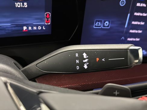 Used 2024 Chevrolet Traverse RS AWD/4WD image 19