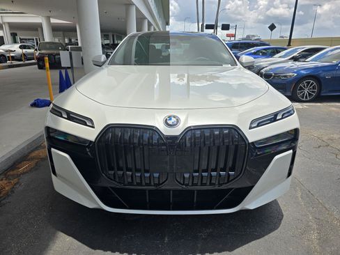 New 2026 BMW i7 eDrive50 w/ M Sport Package RWD image 2