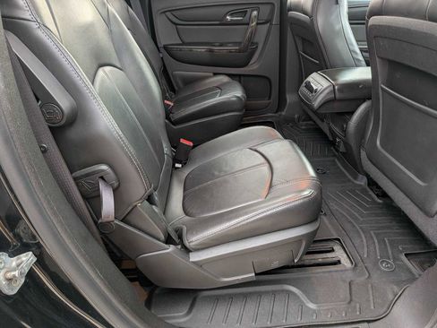 Used 2014 GMC Acadia SLT image 20