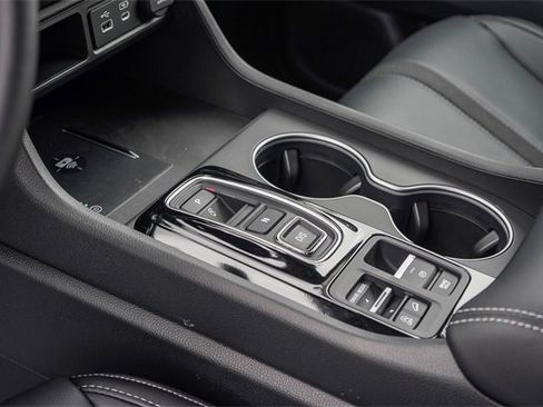 New 2025 Honda Pilot Touring image 26