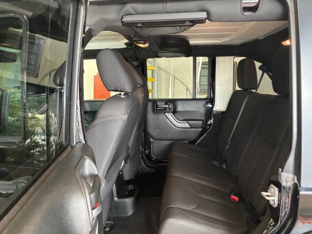 Used 2017 Jeep Wrangler Unlimited Sport w/ Quick Order Package 24S AWD/4WD image 17