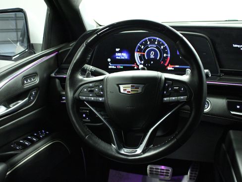 Used 2023 Cadillac Escalade ESV V w/ Heavy-Duty Trailer Package image 21