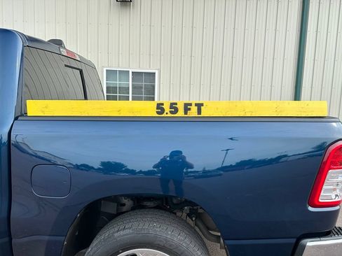 Used 2022 RAM 1500 Big Horn AWD/4WD image 41