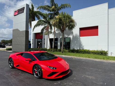 Used 2023 Lamborghini Huracan EVO RWD image 20