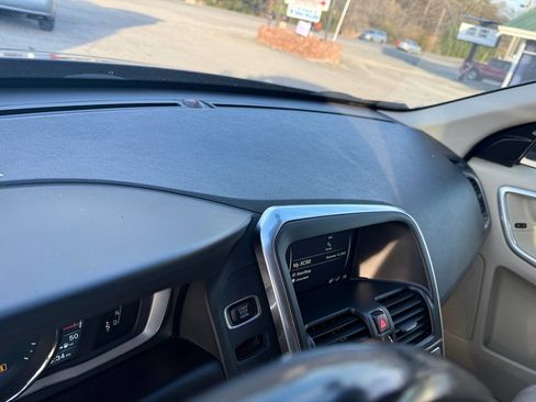 Used 2015 Volvo XC60 T5 Premier image 34