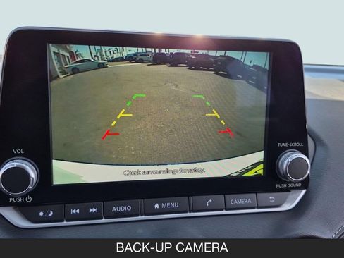 Used 2024 Nissan Sentra SV FWD image 21