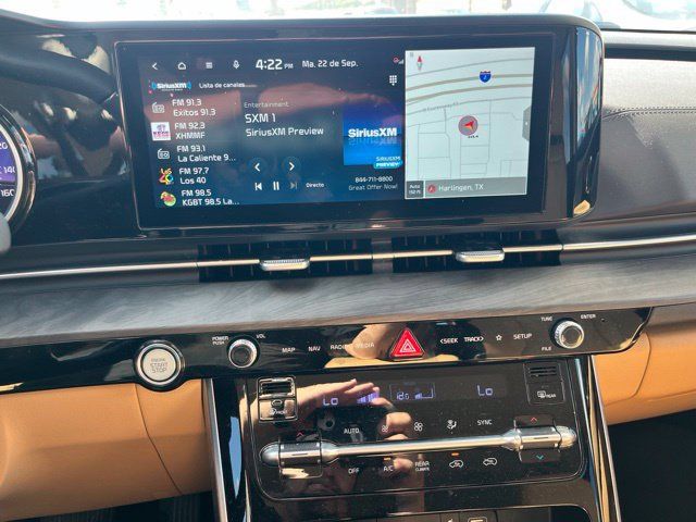 Used 2024 Kia Carnival EX FWD image 13
